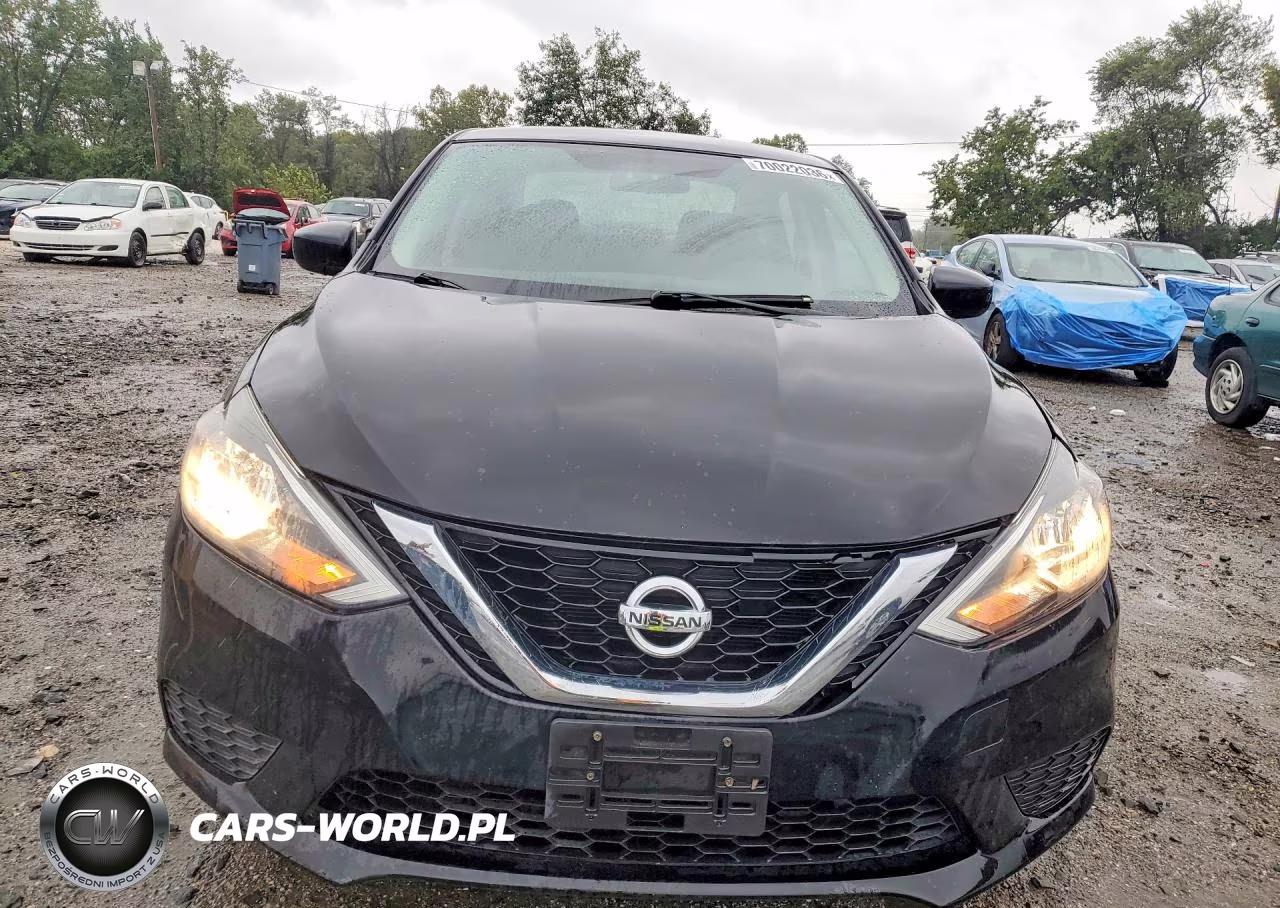2017 Nissan Sentra S VIN:3N1AB7AP2HY338636 - 5