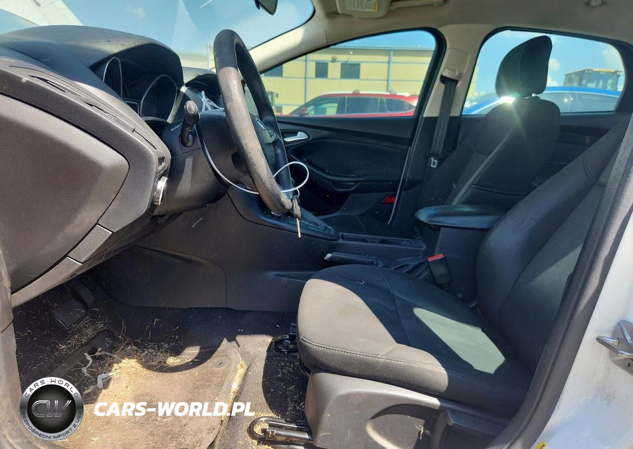 2017 Ford Focus Se VIN:1FADP3F20HL295382 - 7
