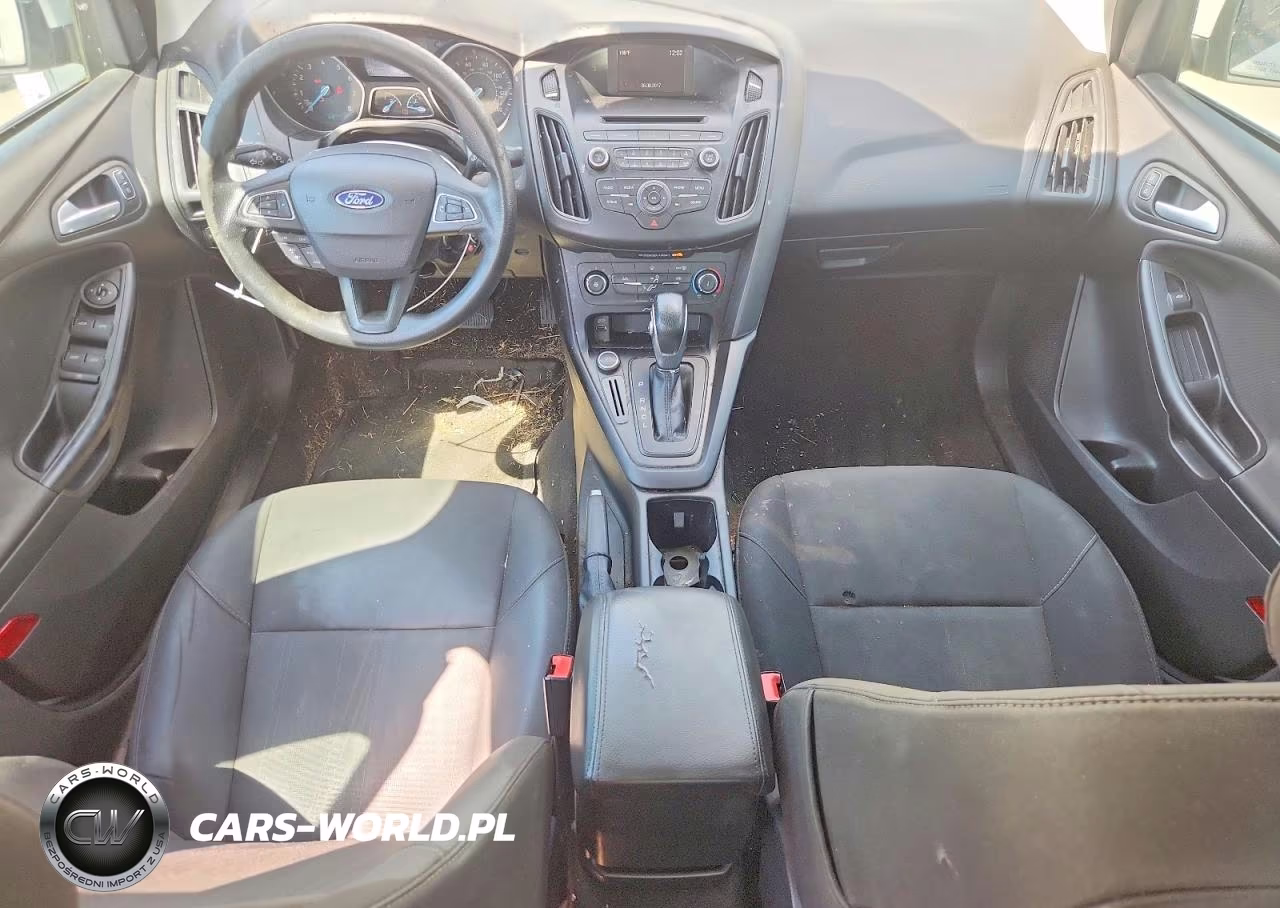 2017 Ford Focus Se VIN:1FADP3F20HL295382 - 8