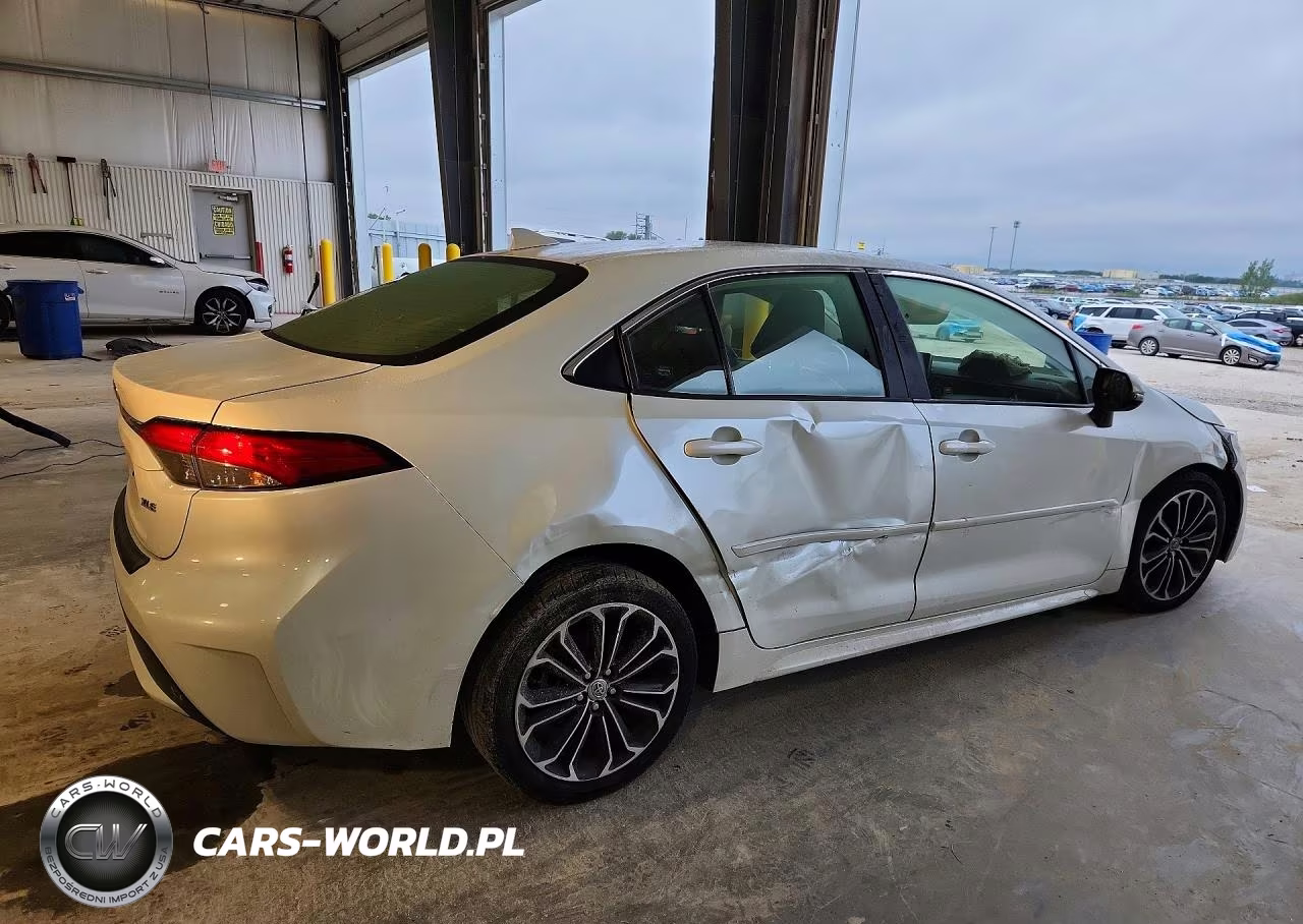 2020 Toyota Corolla Xle VIN:JTDFPRAEXLJ003507 - 3
