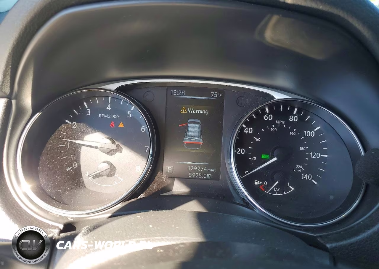 2015 Nissan Rogue S VIN:5N1AT2MV8FC800674 - 9