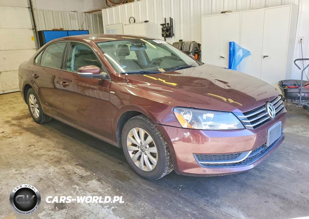 2014 Volkswagen Passat VIN:1VWAT7A31EC077394 - 4