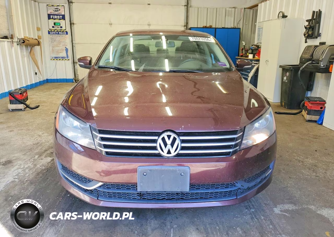 2014 Volkswagen Passat VIN:1VWAT7A31EC077394 - 5
