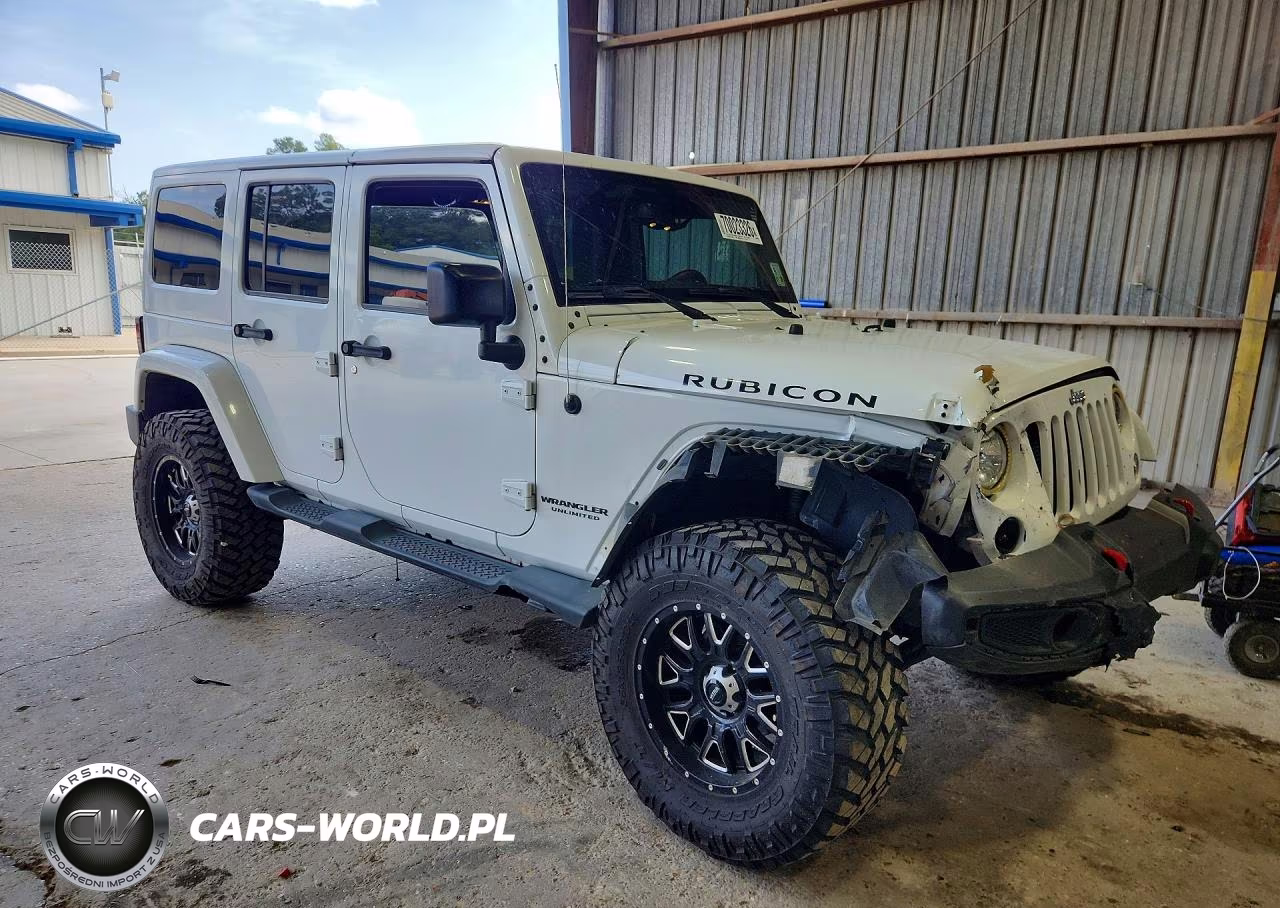2016 Jeep Wrangler Unlimited Rubicon VIN:1C4HJWFG4GL179207 - 4