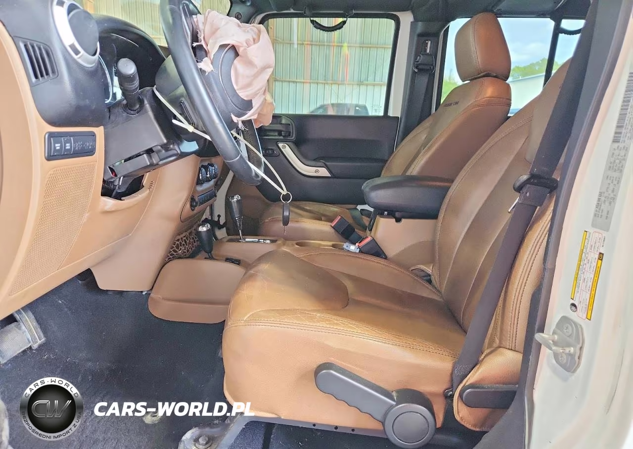 2016 Jeep Wrangler Unlimited Rubicon VIN:1C4HJWFG4GL179207 - 7