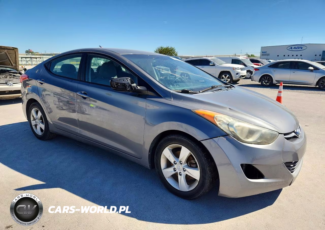2013 Hyundai Elantra Gls VIN:5NPDH4AE0DH291362 - 4