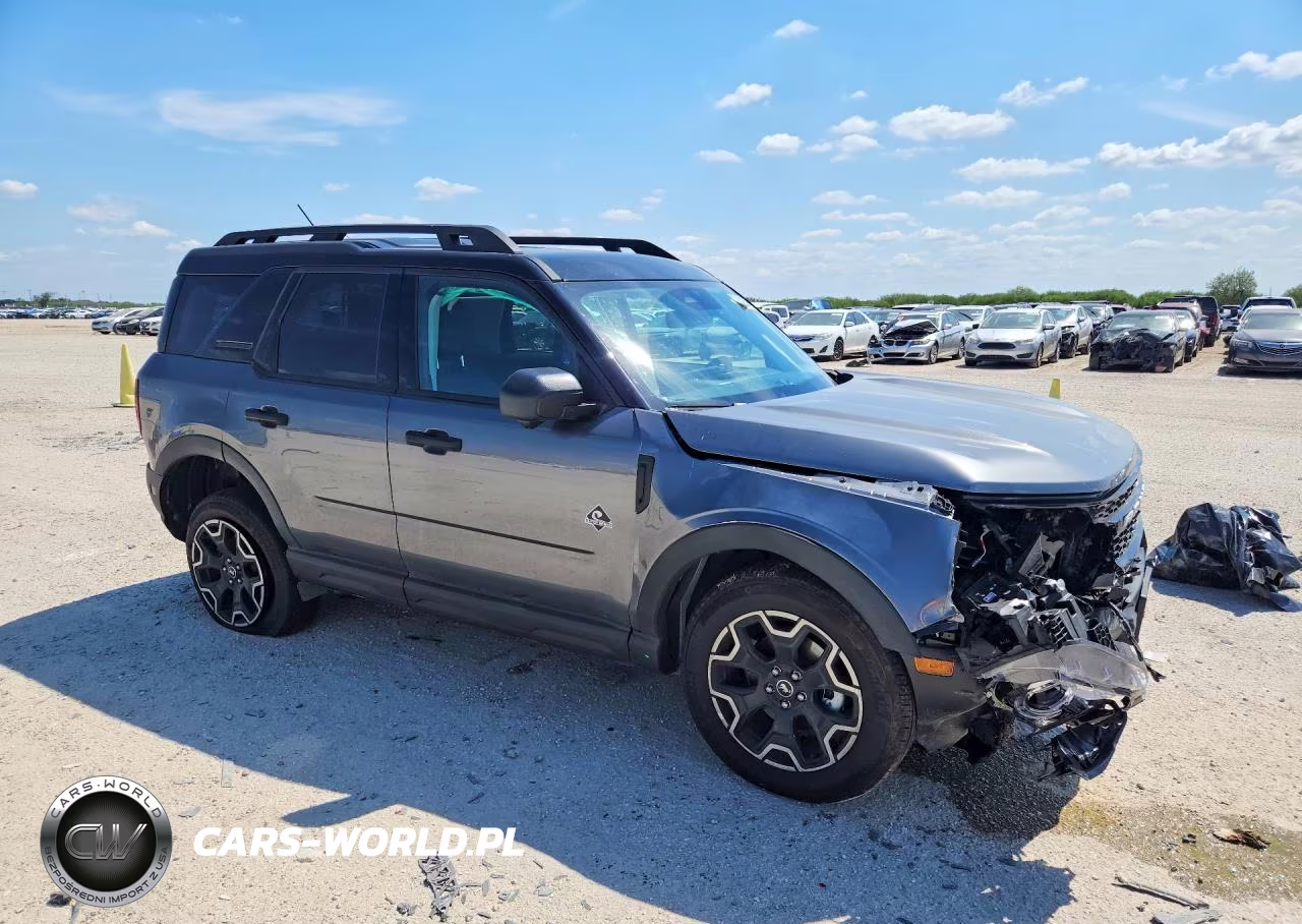2026 Ford Bronco Sport Outer Banks VIN:3FMCR9CNXTRE71569 - 4