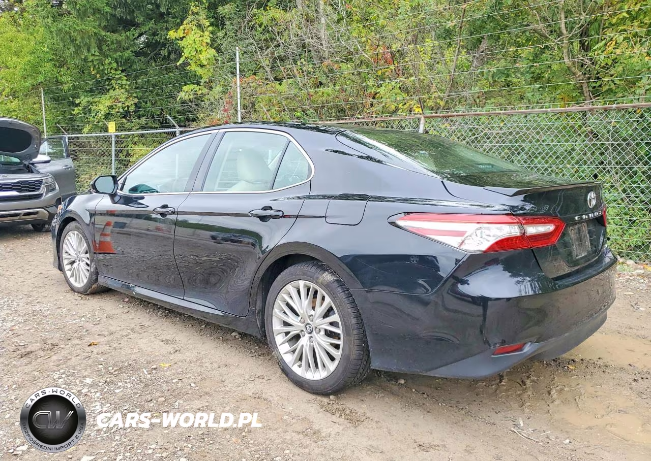 2018 Toyota Camry Xle VIN:4T1B11HK5JU050948 - 2