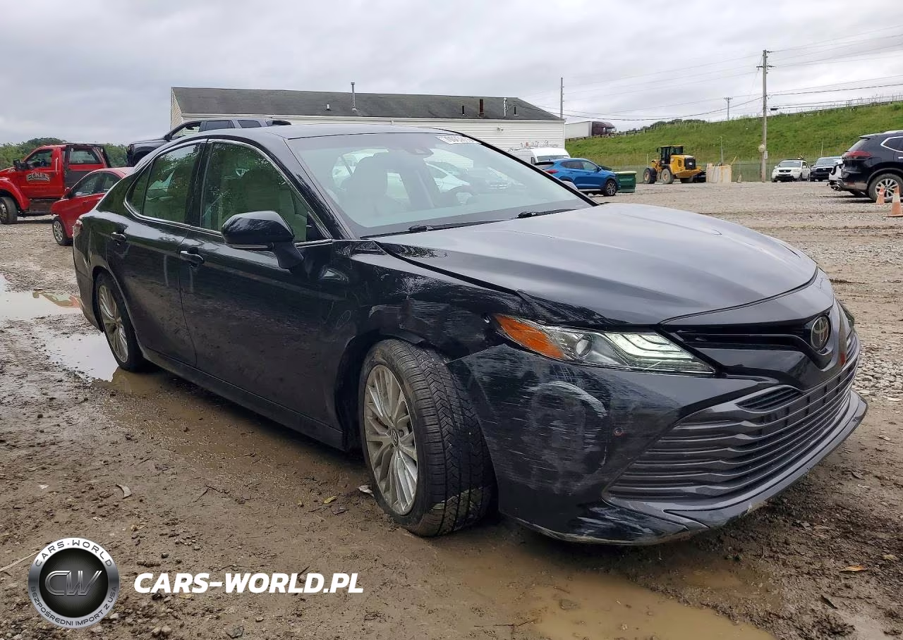 2018 Toyota Camry Xle VIN:4T1B11HK5JU050948 - 4
