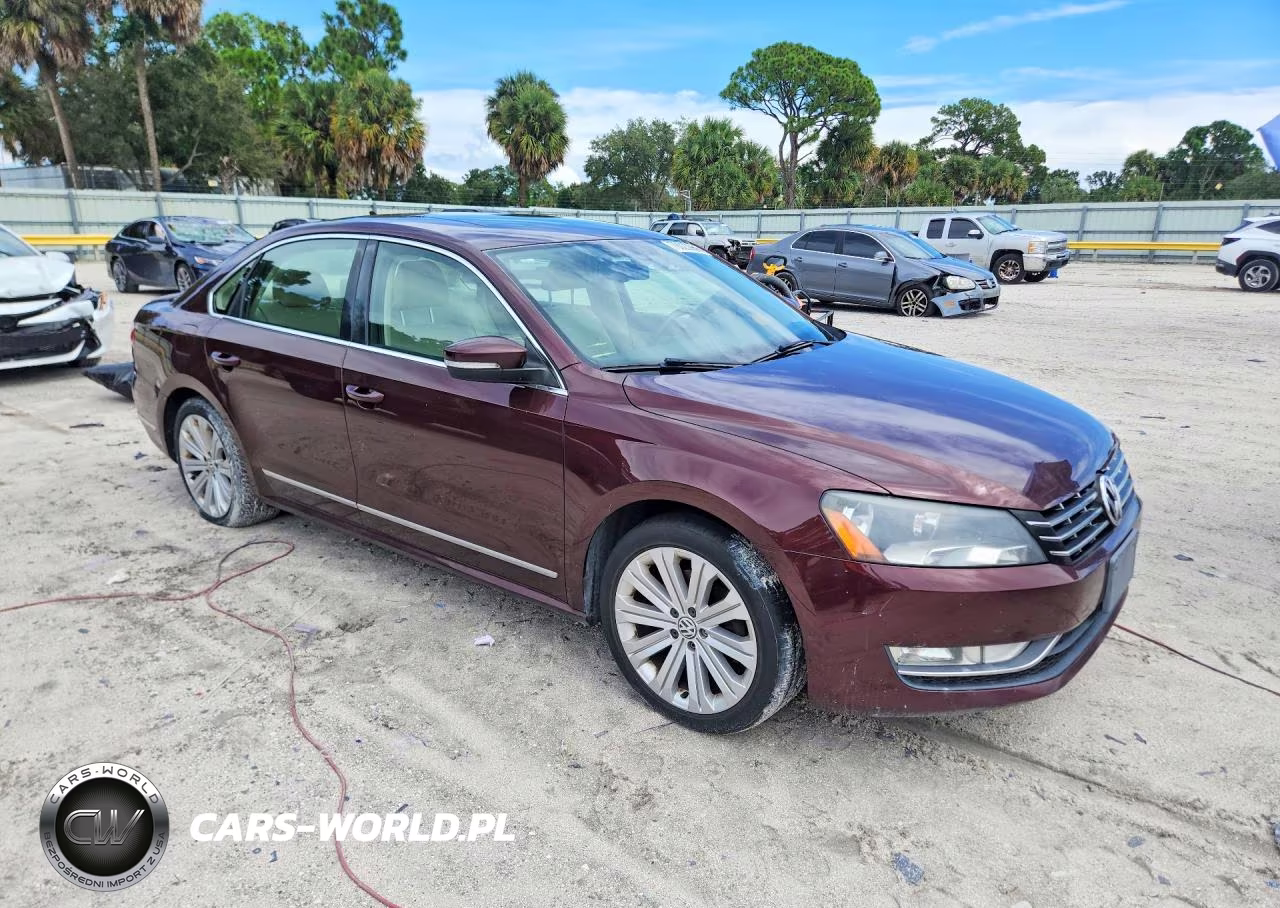 2014 Volkswagen Passat Sel VIN:1VWCN7A30EC007422 - 4