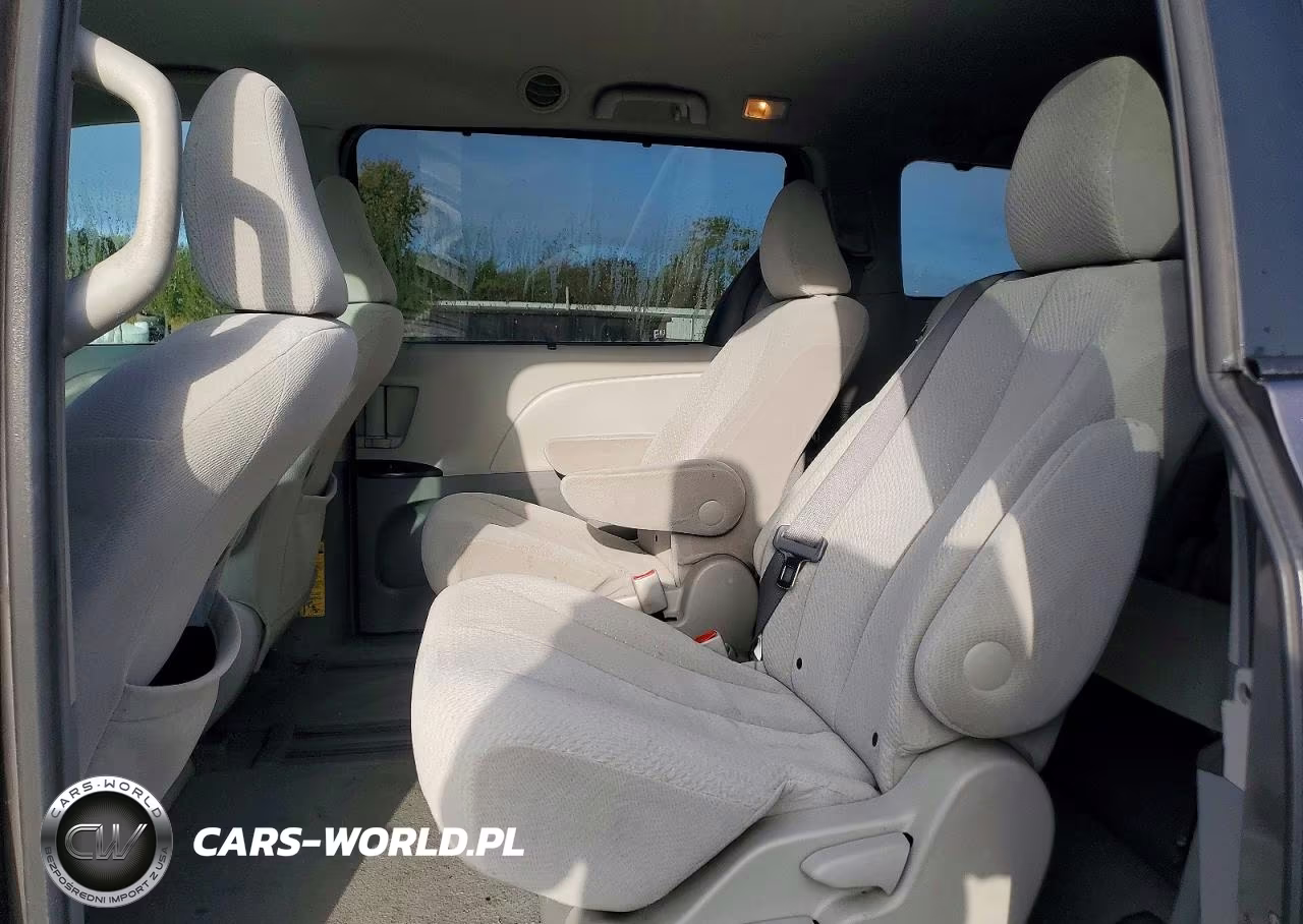 2011 Toyota Sienna Le VIN:5TDKK3DCXBS098365 - 11