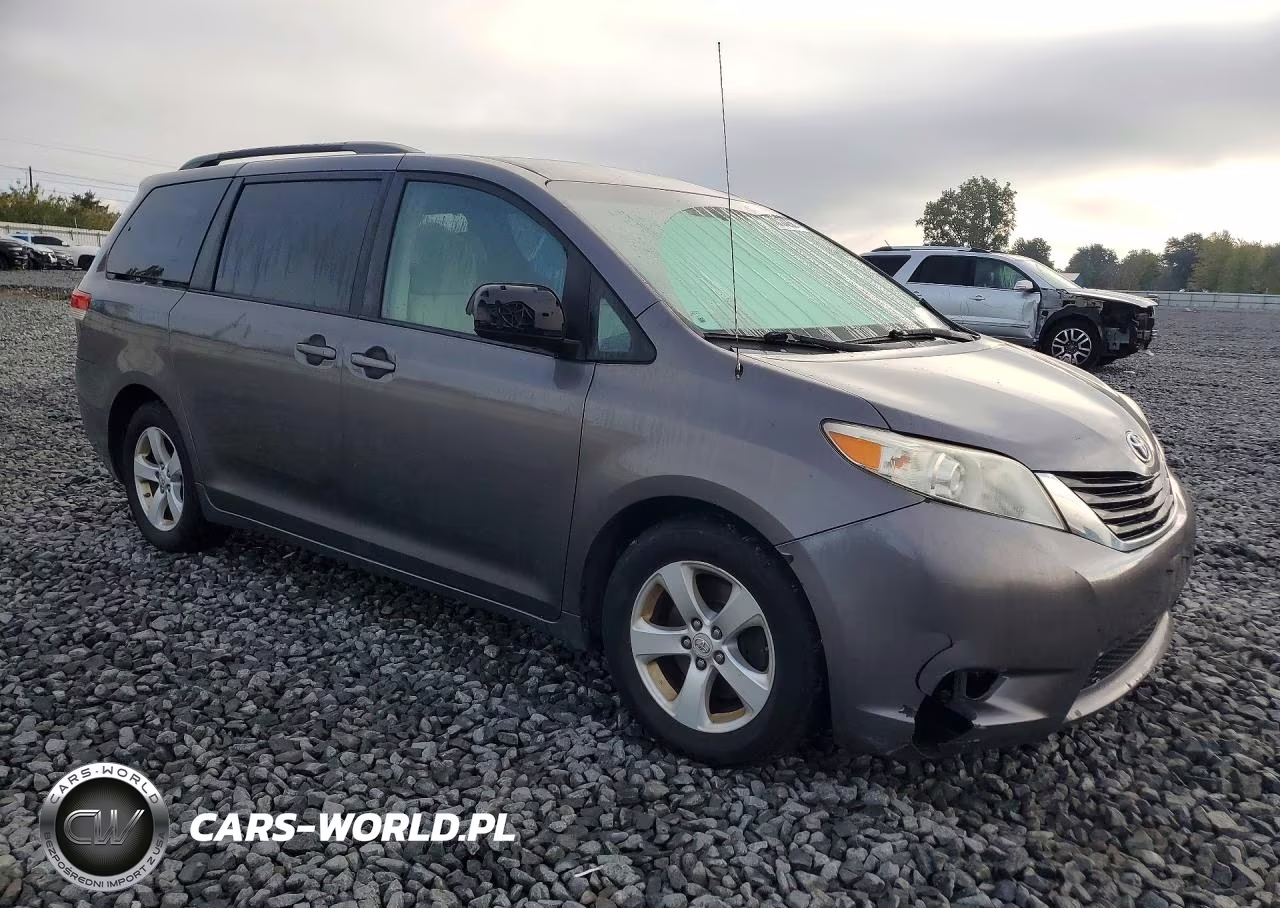 2011 Toyota Sienna Le VIN:5TDKK3DCXBS098365 - 4