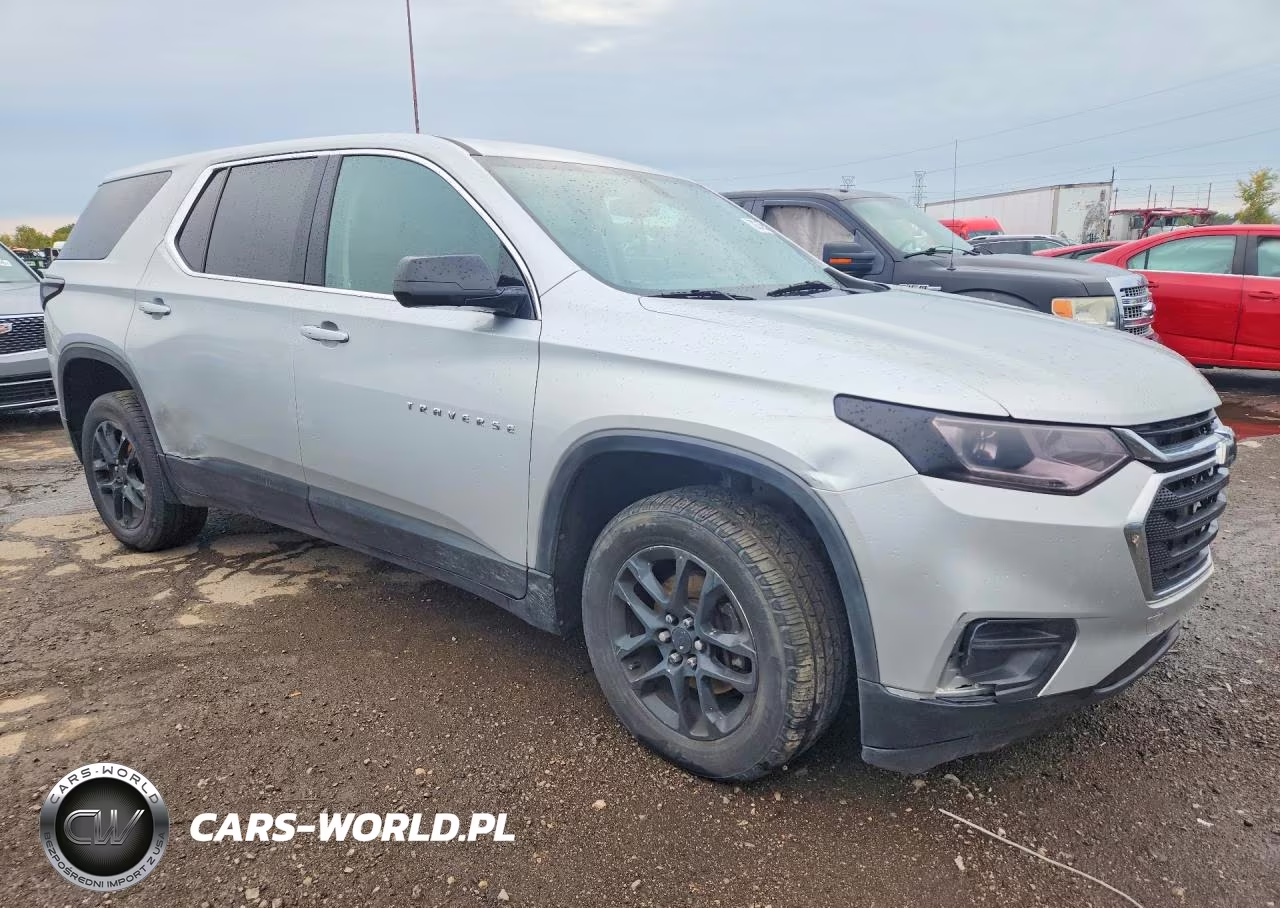 2018 Chevrolet Traverse Ls VIN:1GNEVFKWXJJ136263 - 4