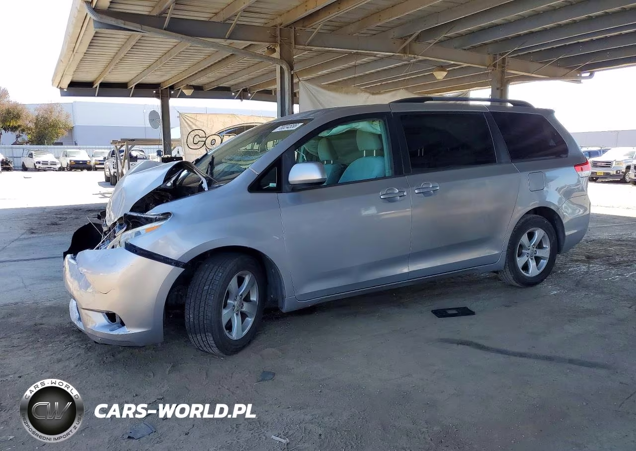 2012 Toyota Sienna Le