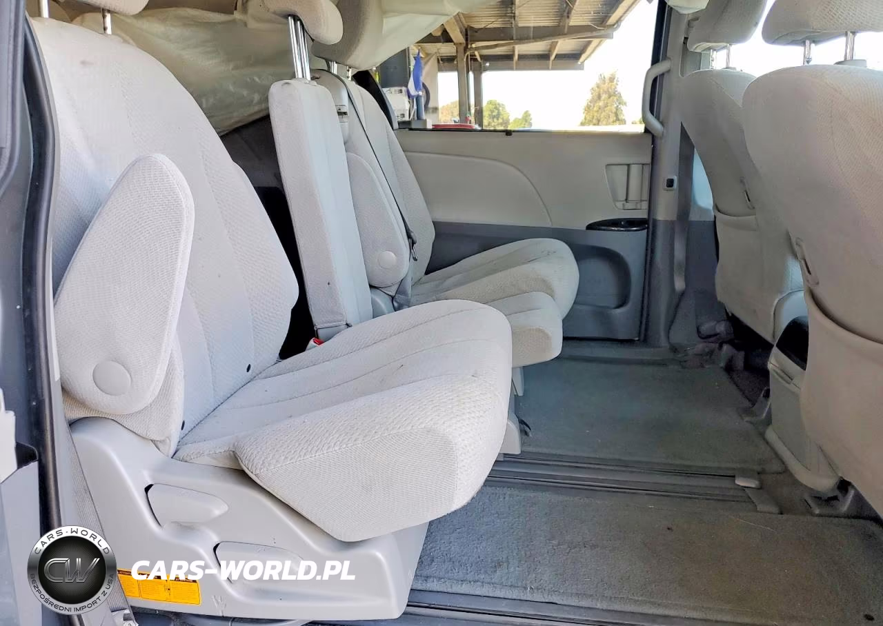 2012 Toyota Sienna Le VIN:5TDKK3DC9CS216620 - 11