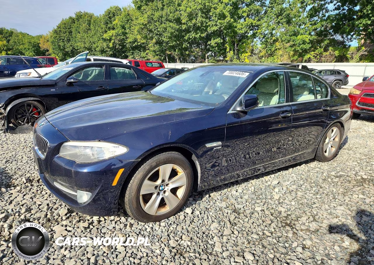 2012 BMW 528 Xi VIN:WBAXH5C56CC595111 - 1