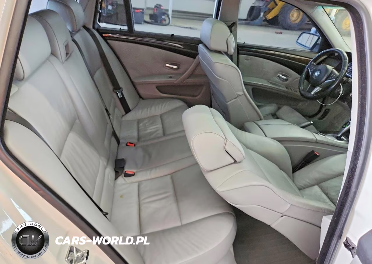 2008 BMW 535 Xi VIN:WBAPT73538CX00527 - 10
