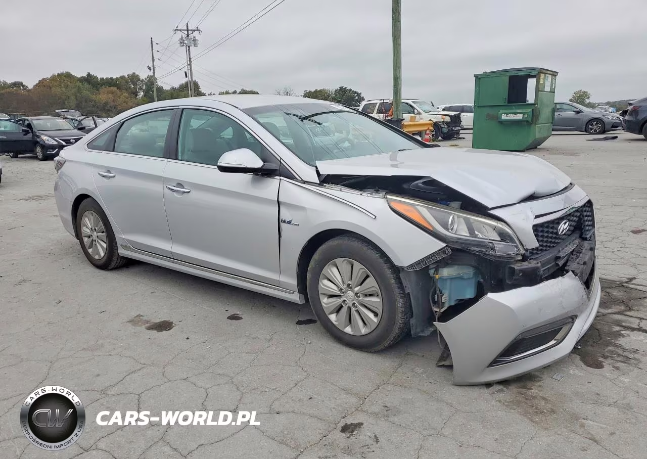 2016 Hyundai Sonata Hybrid Se VIN:KMHE24L13GA038933 - 4
