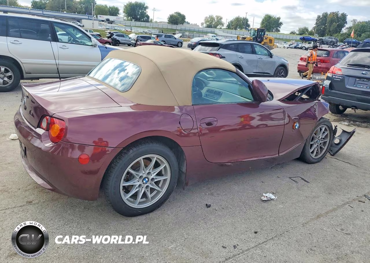 2003 BMW Z4 2.5 VIN:4USBT33413LS42907 - 3