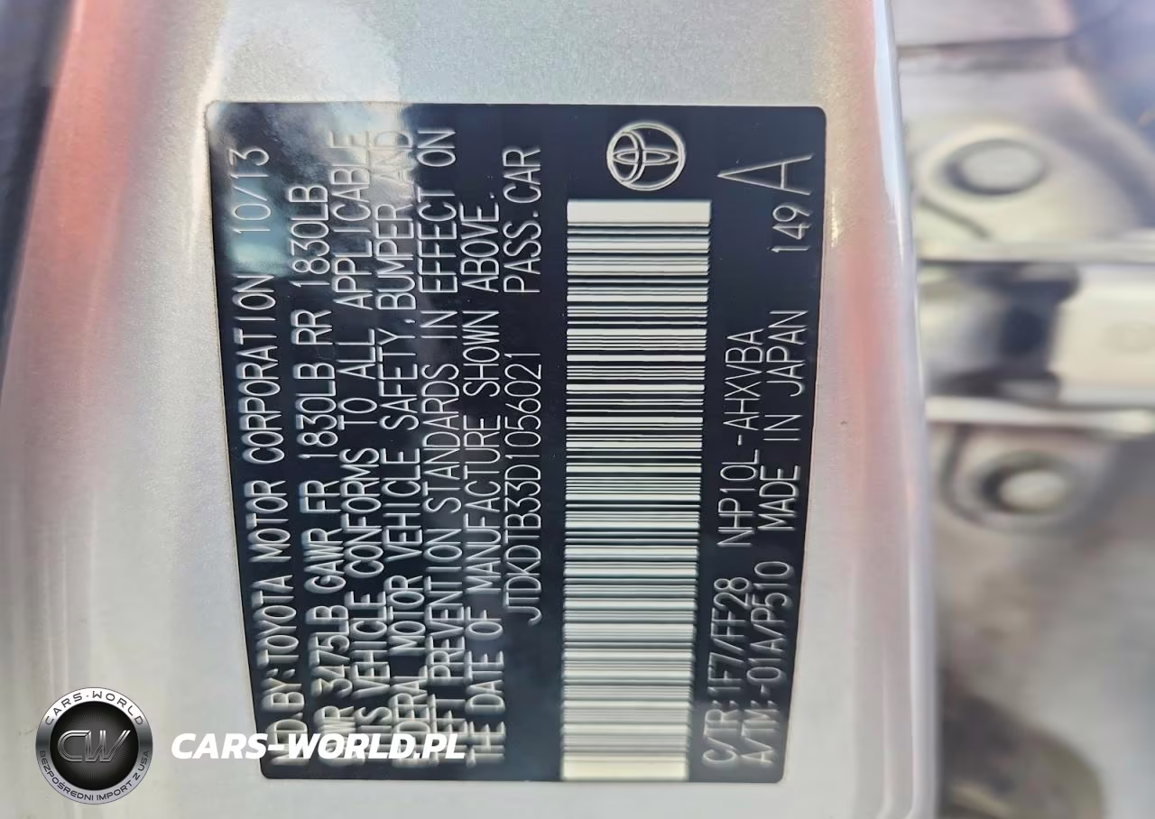2013 Toyota Prius C Two VIN:JTDKDTB33D1056021 - 12