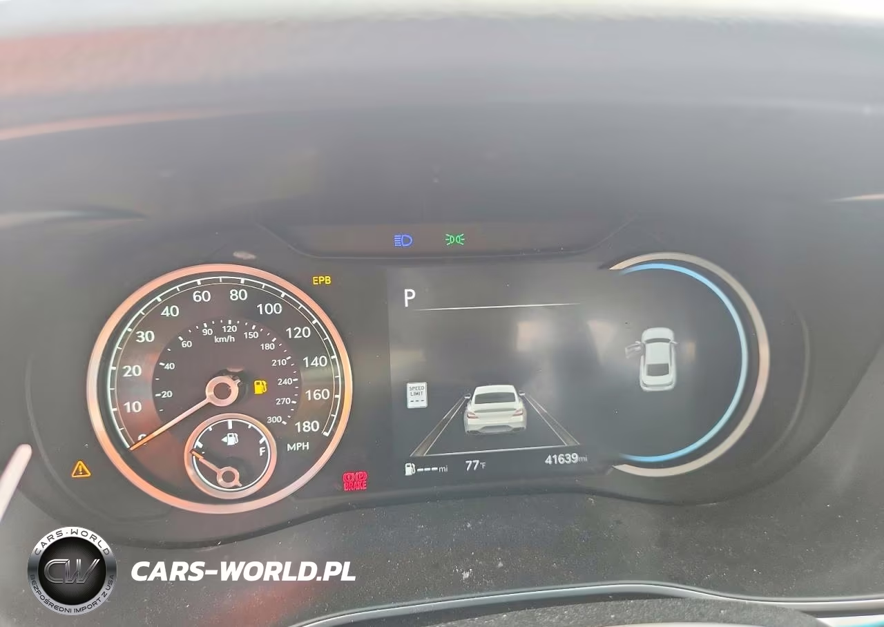 2025 Genesis G70 2.5T Standard VIN:KMTG34SC7SU155484 - 9