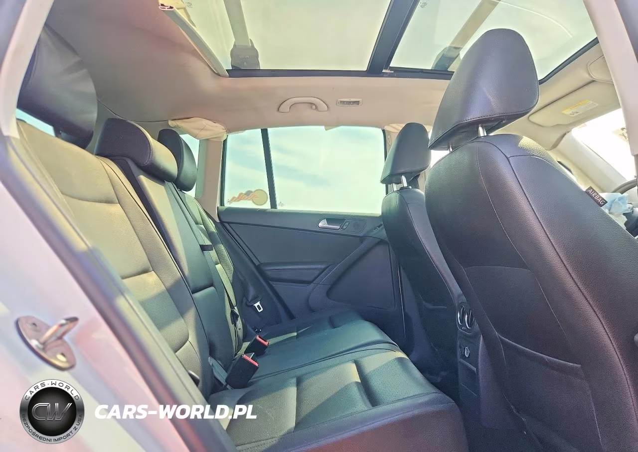 2015 Volkswagen Tiguan S VIN:WVGBV7AX9FW580039 - 11