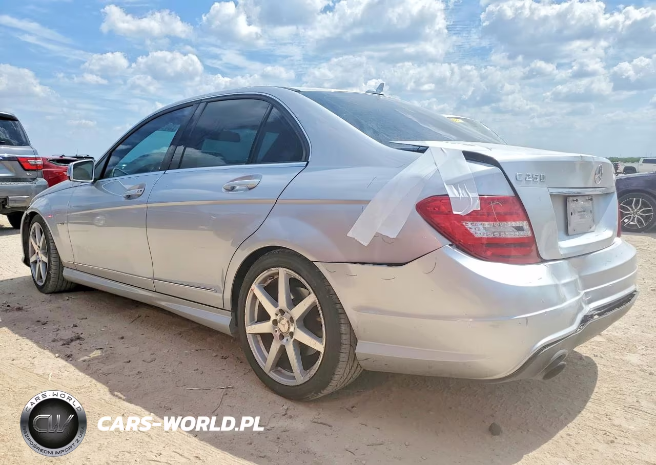 2012 Mercedes-Benz C 250 VIN:WDDGF4HB1CA624842 - 2
