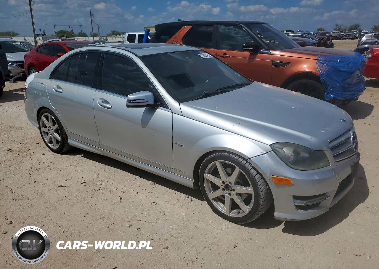 2012 Mercedes-Benz C 250 VIN:WDDGF4HB1CA624842 - 4