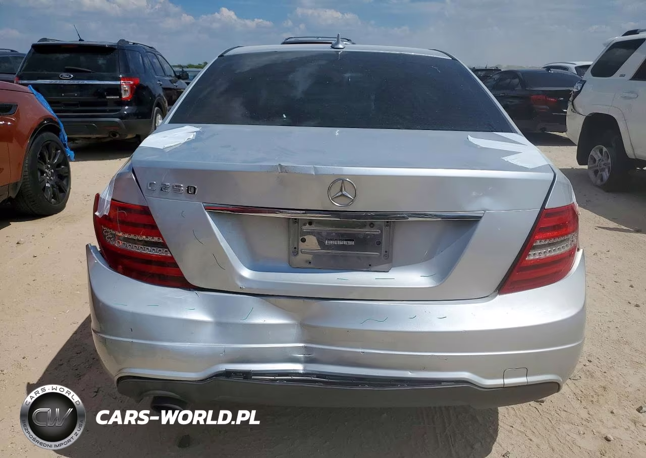 2012 Mercedes-Benz C 250 VIN:WDDGF4HB1CA624842 - 6