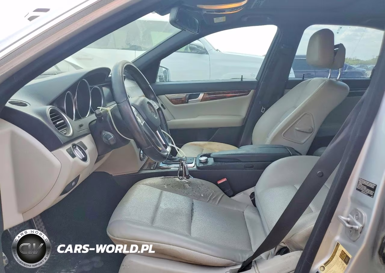 2012 Mercedes-Benz C 250 VIN:WDDGF4HB1CA624842 - 7