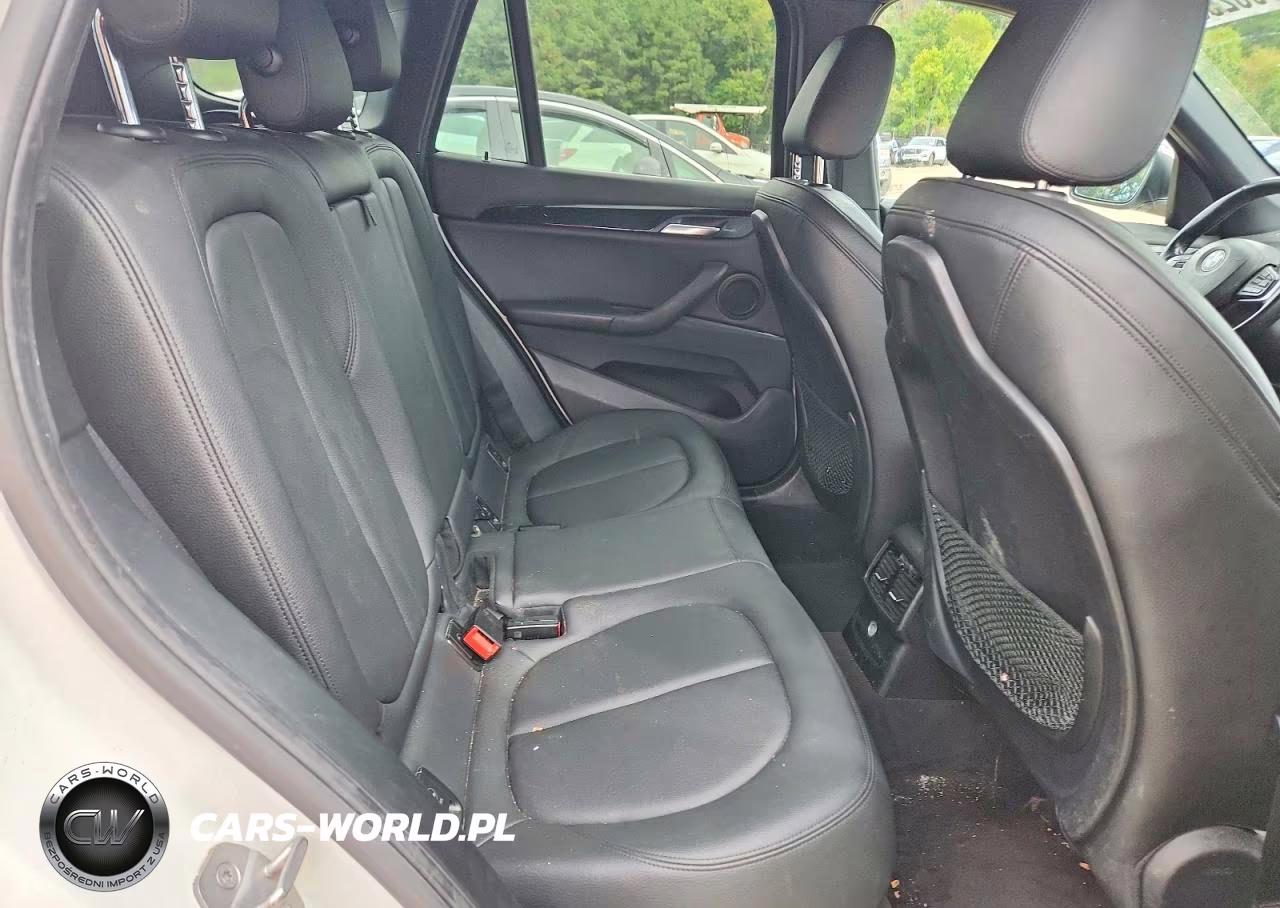 2018 BMW X1 xDrive28I VIN:WBXHT3C32J5K29143 - 11
