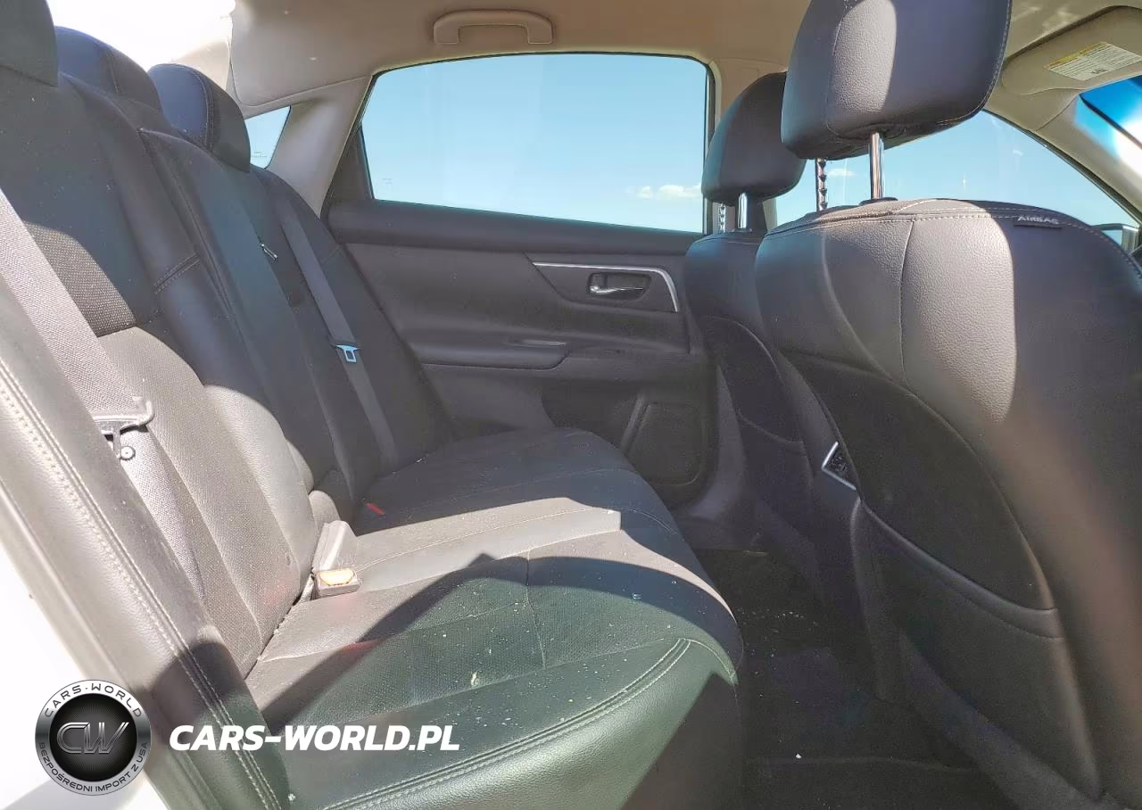 2018 Nissan Altima 2.5 VIN:1N4AL3AP2JC237183 - 10