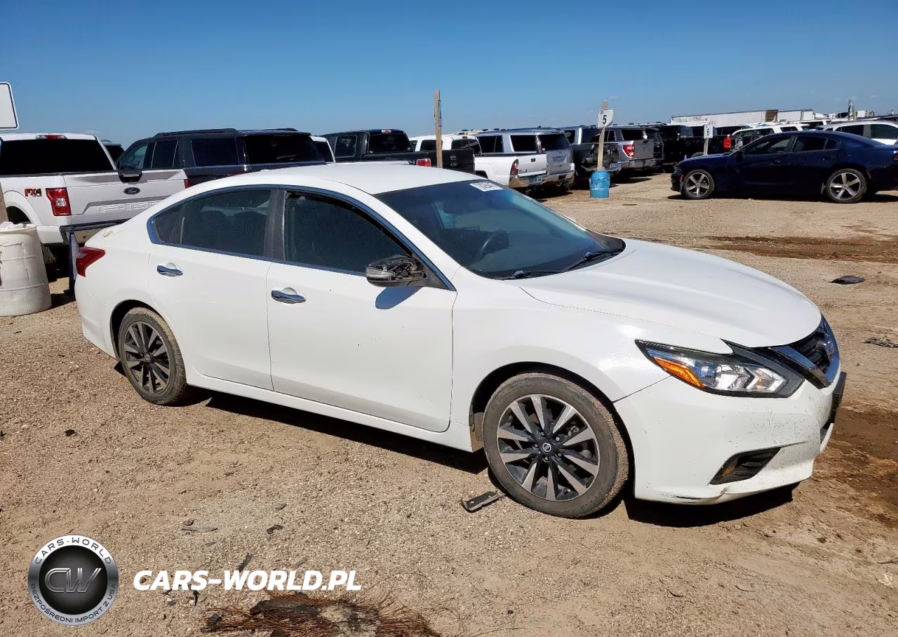 2018 Nissan Altima 2.5 VIN:1N4AL3AP2JC237183 - 4