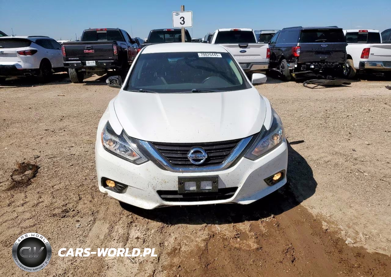 2018 Nissan Altima 2.5 VIN:1N4AL3AP2JC237183 - 5