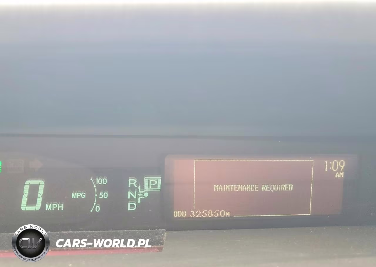 2013 Toyota Prius Two VIN:JTDKN3DU7D5569638 - 9