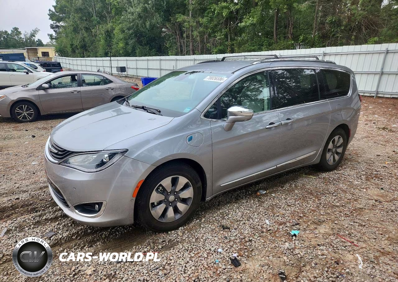 2018 Chrysler Pacifica Hybrid Limited VIN:2C4RC1N71JR144867 - 1