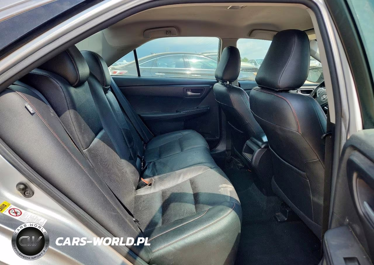 2017 Toyota Camry Se VIN:4T1BF1FK3HU659678 - 10
