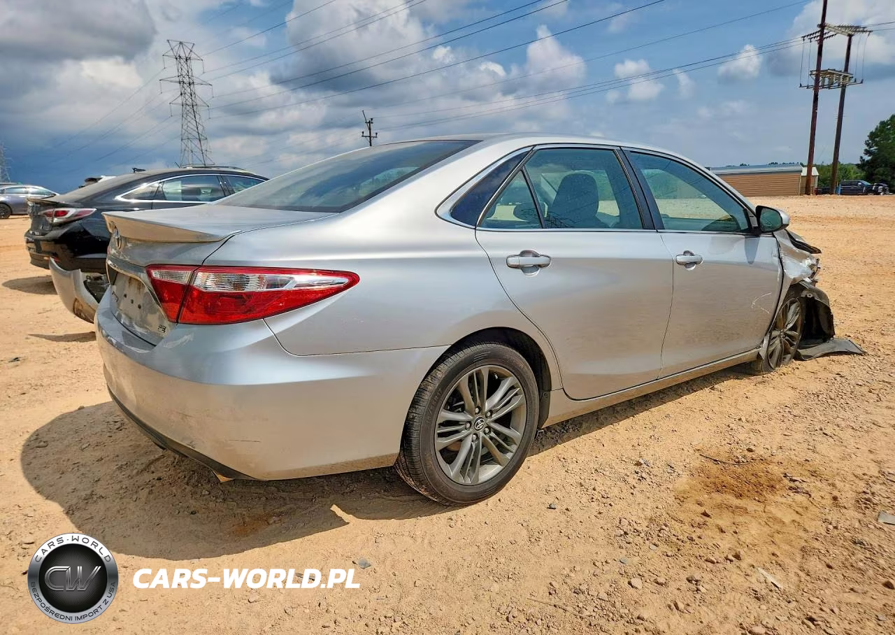 2017 Toyota Camry Se VIN:4T1BF1FK3HU659678 - 3