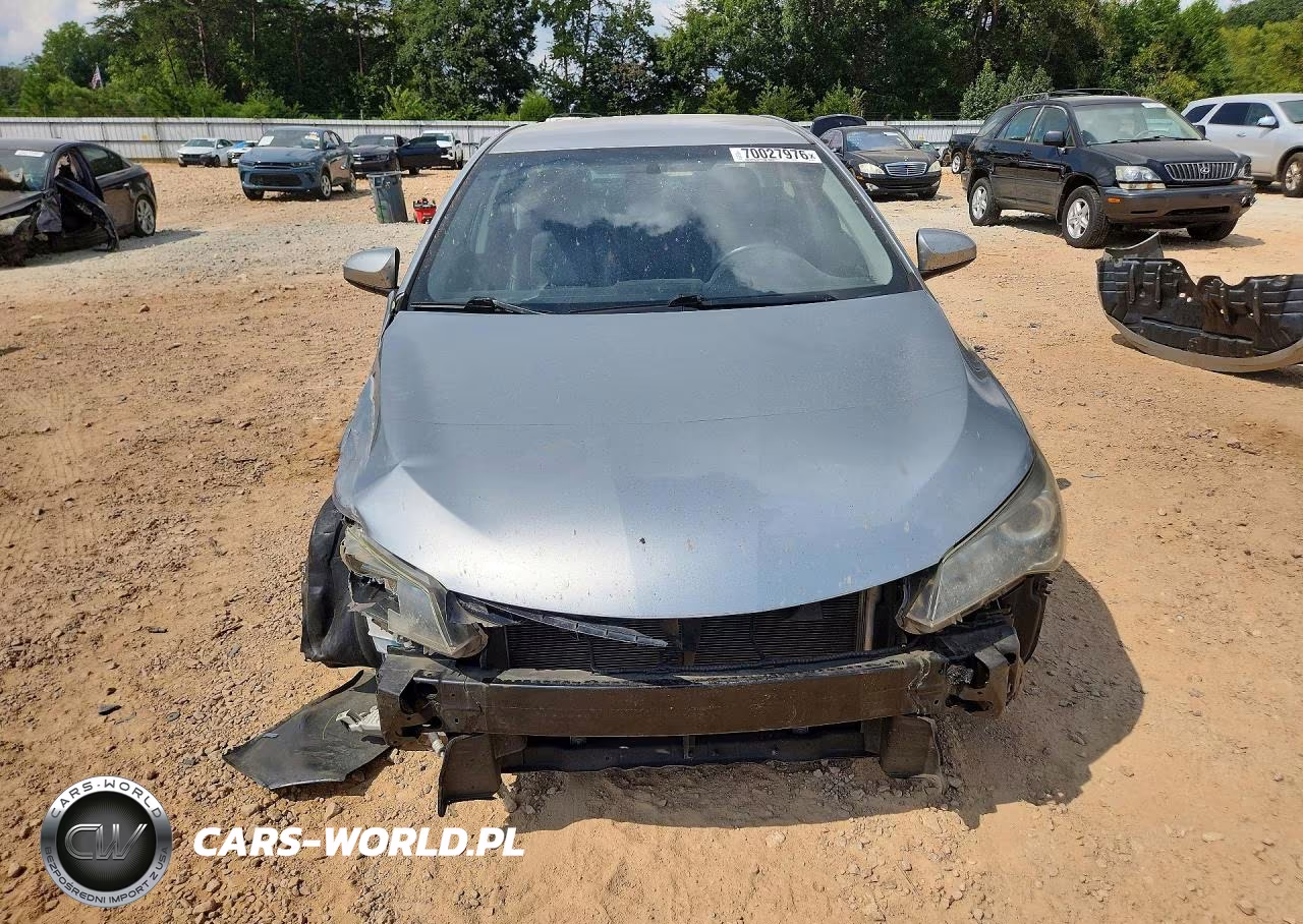 2017 Toyota Camry Se VIN:4T1BF1FK3HU659678 - 5
