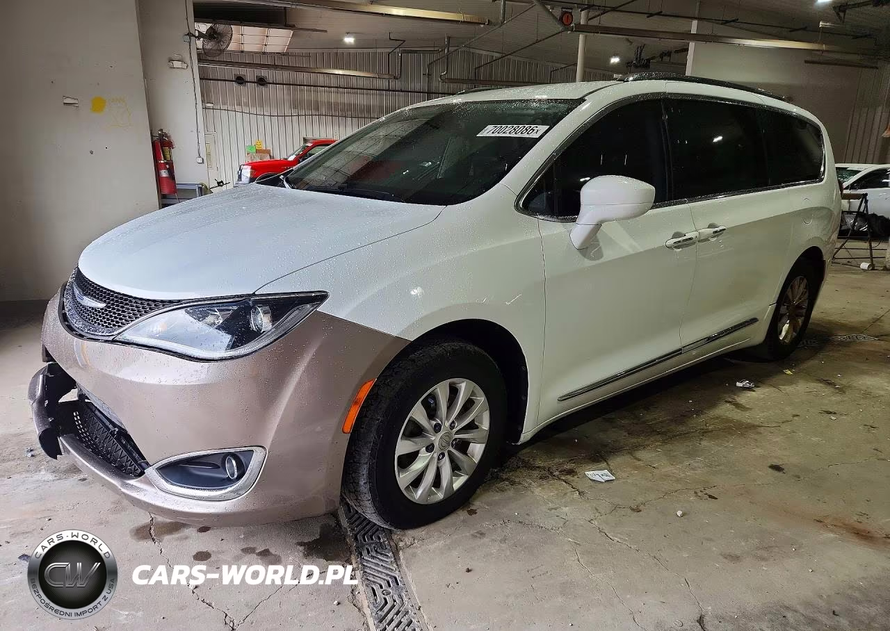 2018 Chrysler Pacifica Touring L