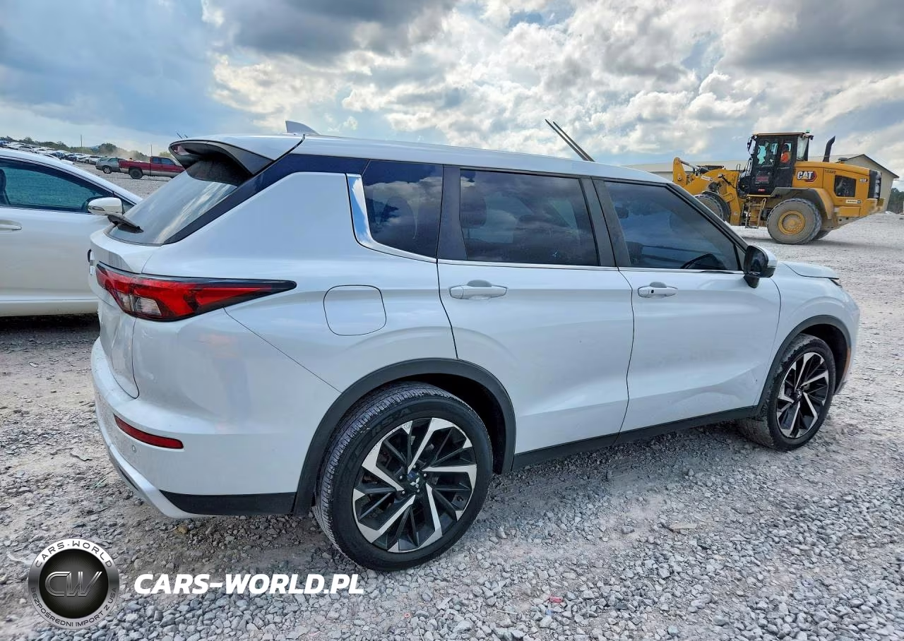 2022 Mitsubishi Outlander Se VIN:JA4J3UA85NZ010849 - 3
