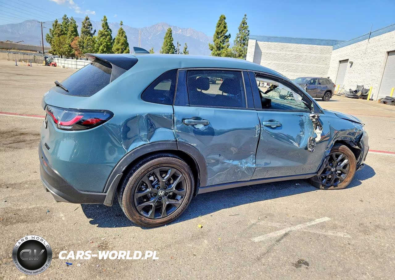2025 Honda Hr-V Sport VIN:3CZRZ1H50SM702994 - 3
