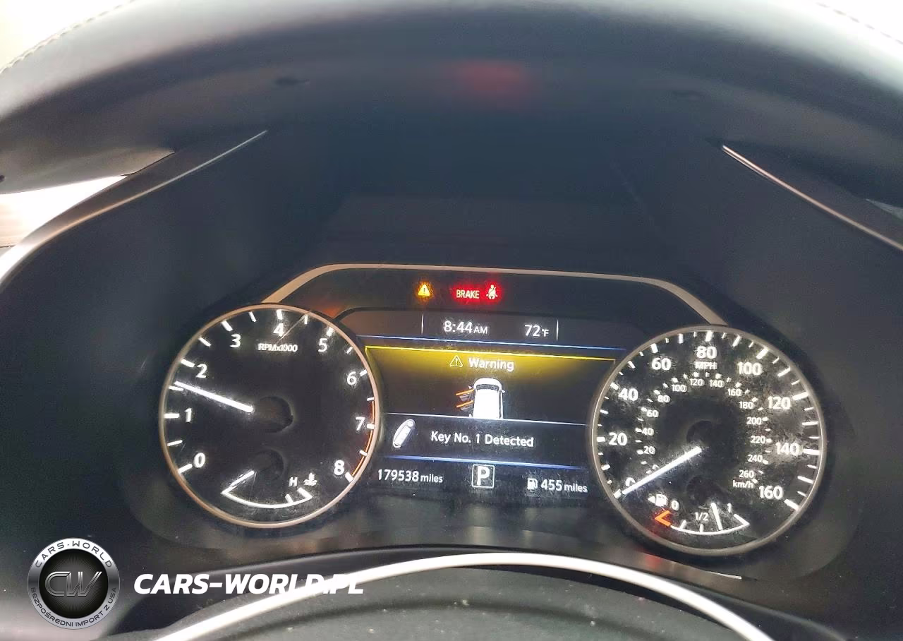 2018 Nissan Murano S VIN:5N1AZ2MG4JN190575 - 9