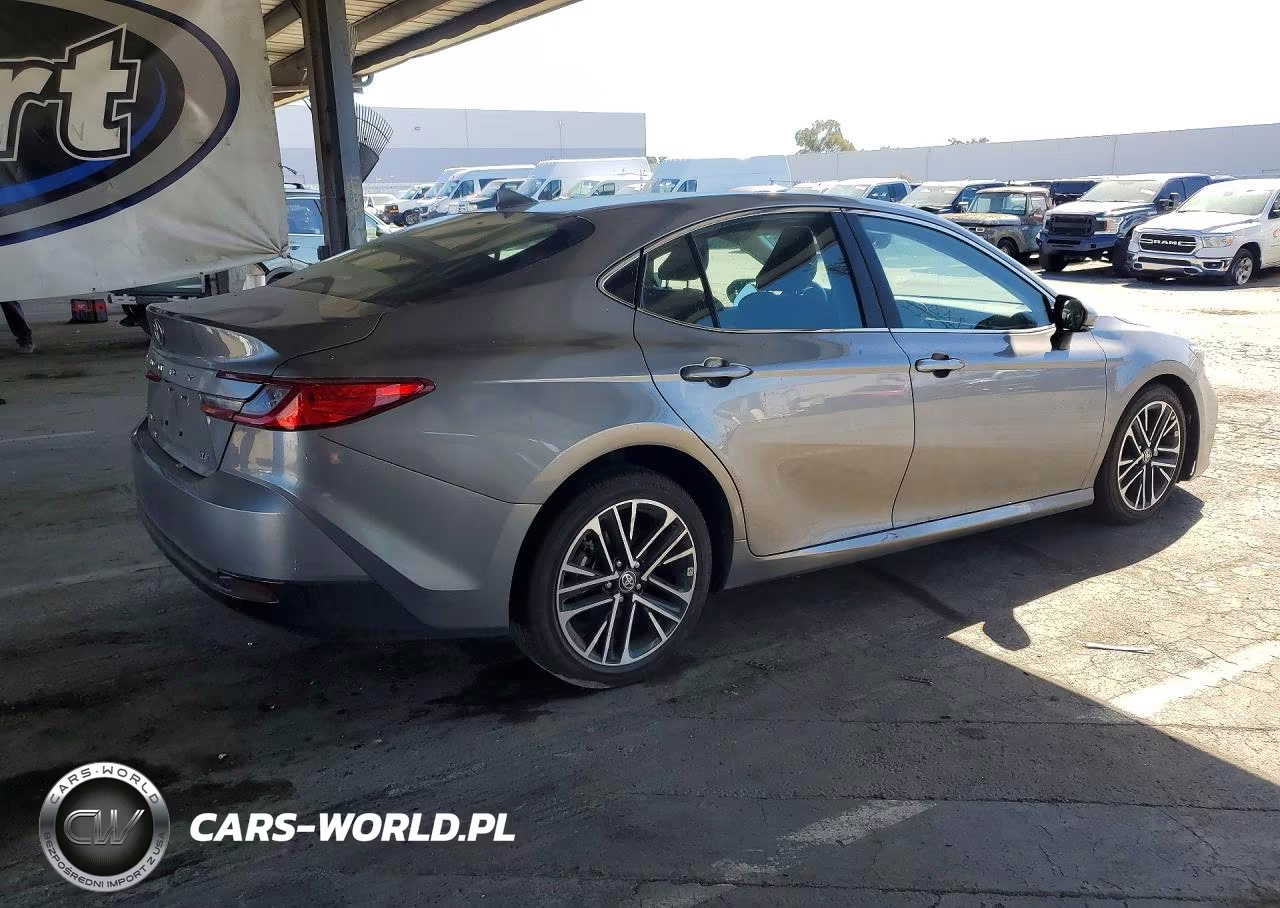 2025 Toyota Camry Xle VIN:4T1DAACK3SU605087 - 3