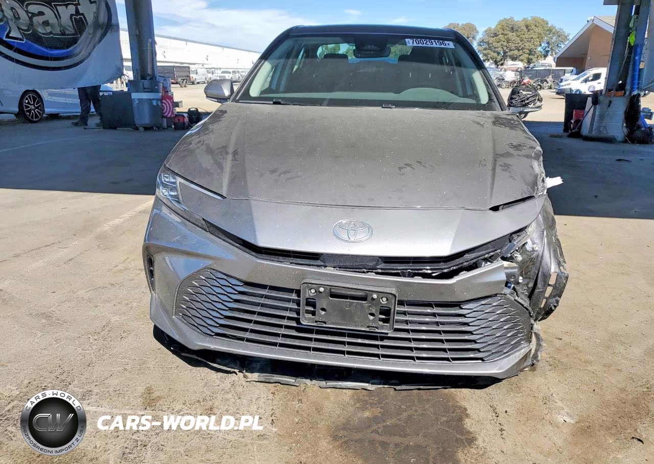 2025 Toyota Camry Xle VIN:4T1DAACK3SU605087 - 5