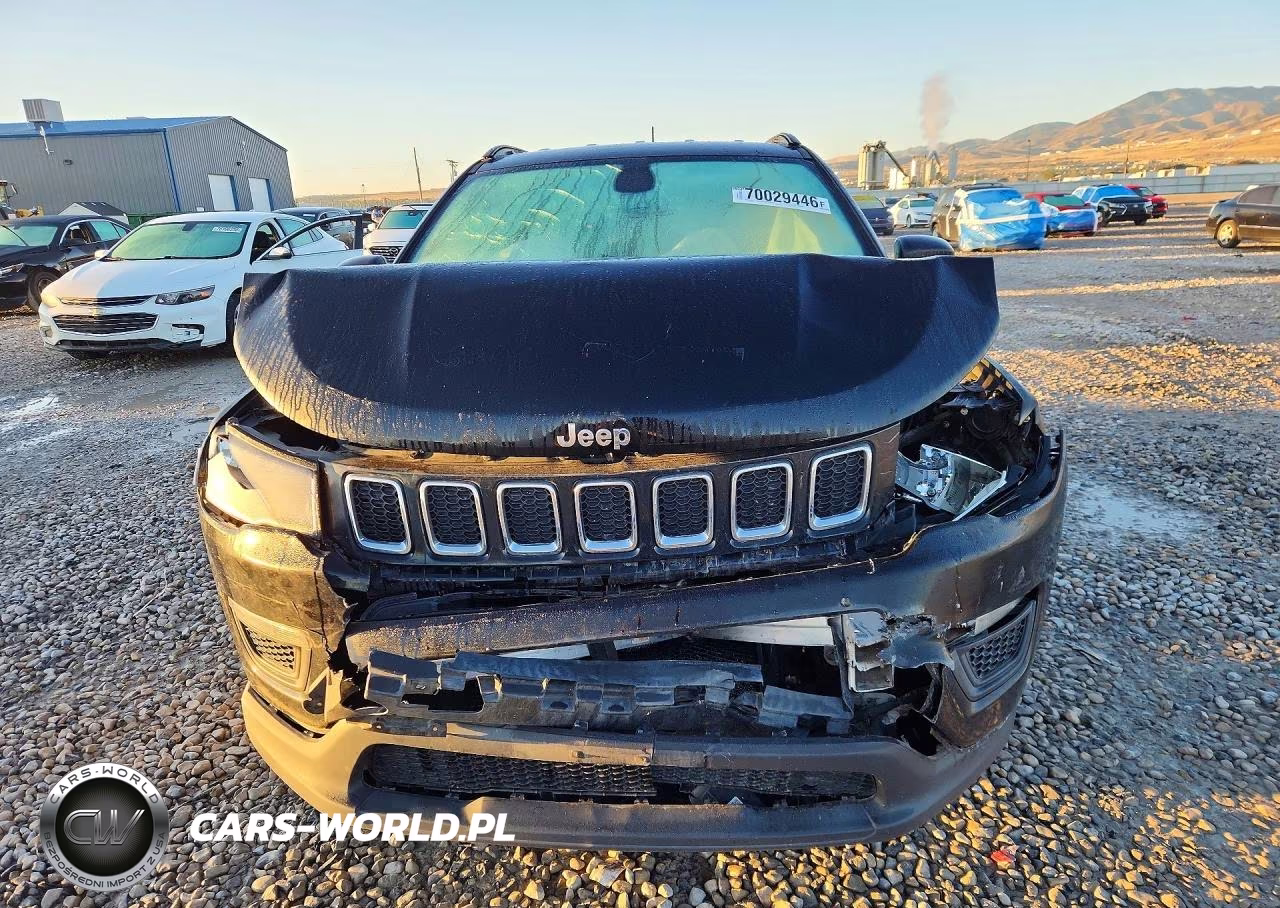 2017 Jeep Compass Sport VIN:3C4NJCAB1HT658476 - 5