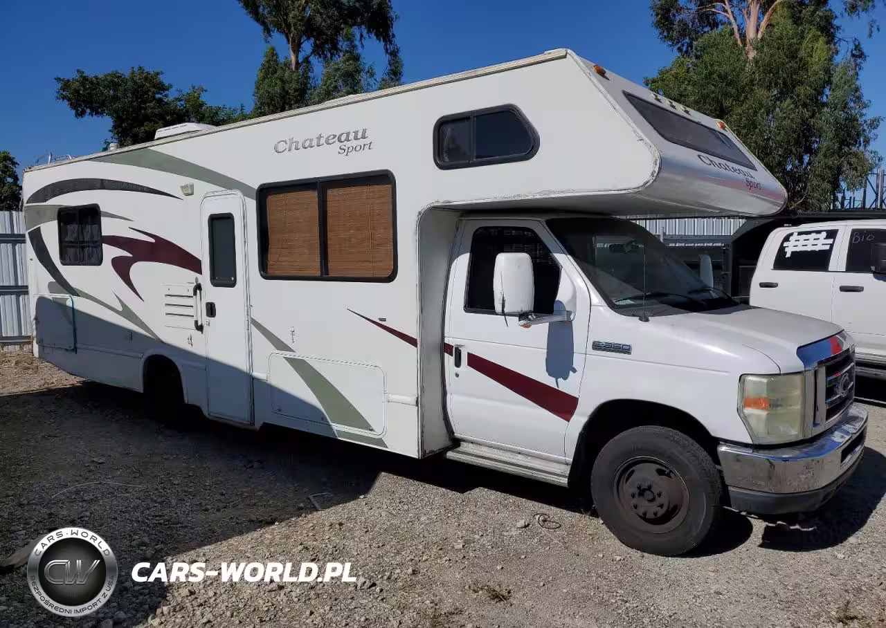 2008 Ford Econoline E350 Super Duty Cutaway Van