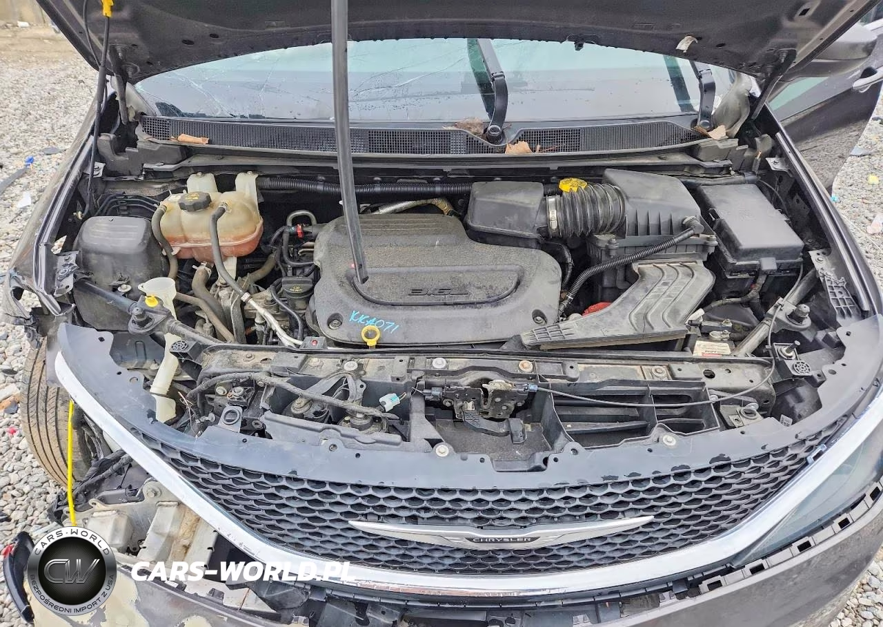 CHRYSLER VOYAGER VIN:2C4RC1DG3MR551692 - 12