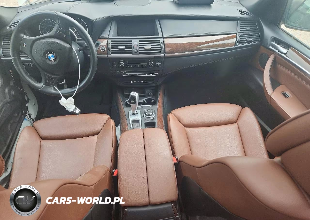 2013 BMW X5 xDrive50I VIN:5UXZV8C52D0C16373 - 8