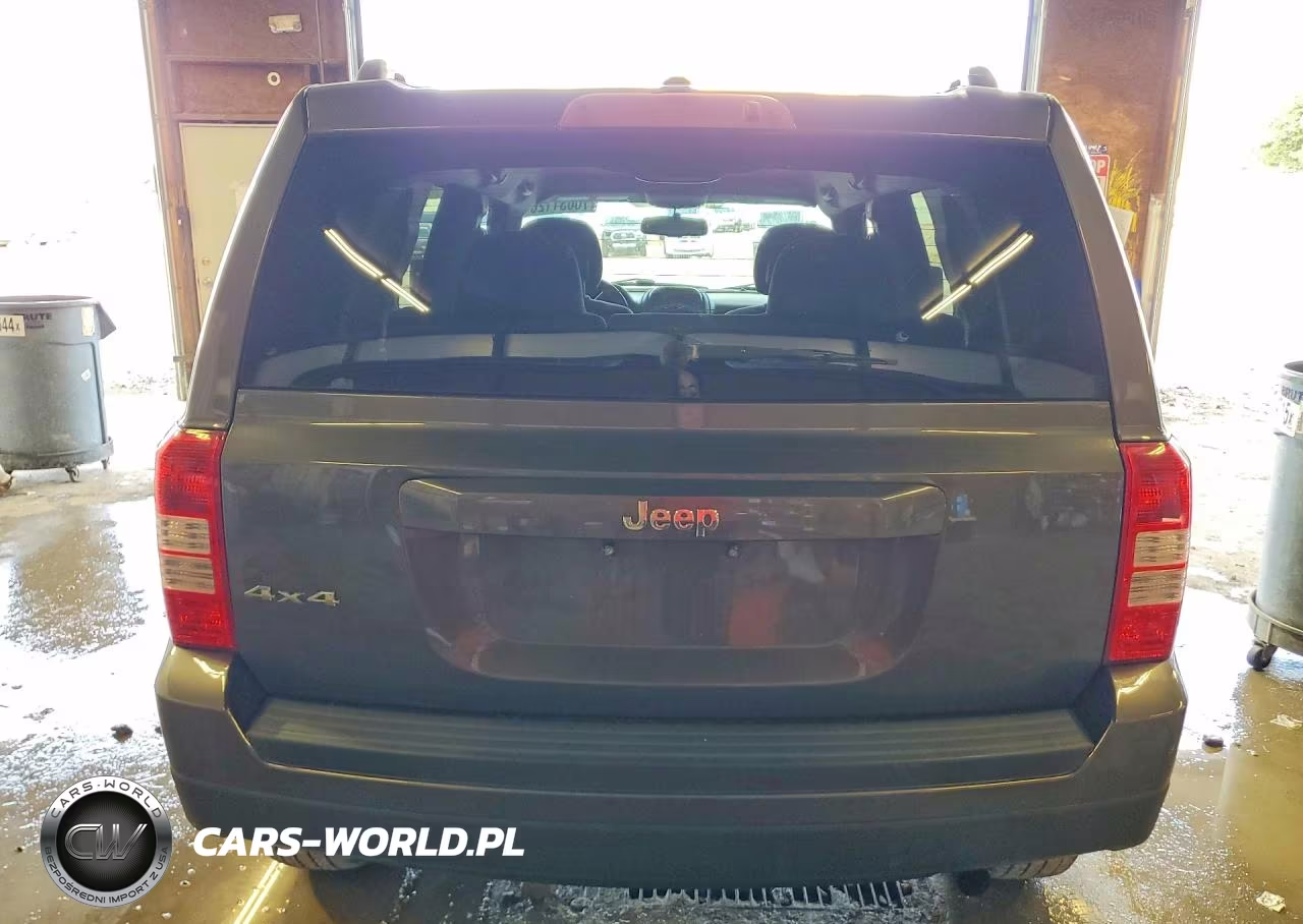 2016 Jeep Patriot Sport VIN:1C4NJRBB3GD653348 - 6